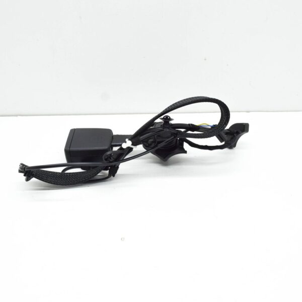 5NA857754BMNB - NEW VOLKSWAGEN TIGUAN AD MK2 REAR RIGHT SEAT BELT LATCH 5NA857754BMNB ORIGINAL