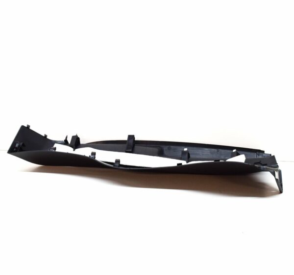 5NA867766B82V - NEW VOLKSWAGEN TIGUAN AD RIGHT WHEEL HOUSING TRIM 5NA867766B82V
