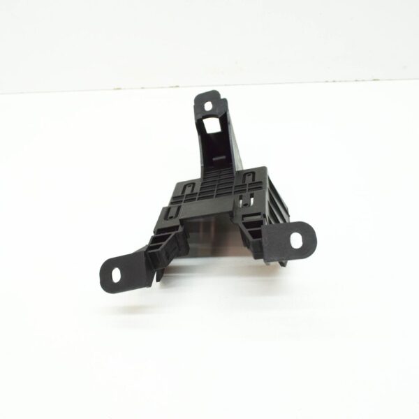 5NA907456A - NEW VW TIGUAN AD1 BLIND SPOT DETECTION WARNING SENSOR BRACKET 5NA907456A