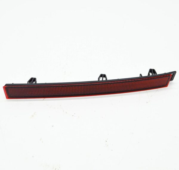 5NA945106B - NEW VOLKSWAGEN TIGUAN AD REAR RIGHT BUMPER REFLECTOR 5NA945106B ORIGINAL