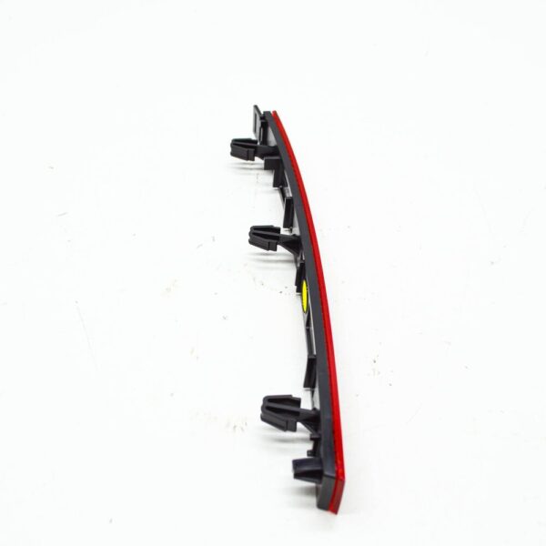 5NA945106B - NEW VOLKSWAGEN TIGUAN AD REAR RIGHT BUMPER REFLECTOR 5NA945106B ORIGINAL