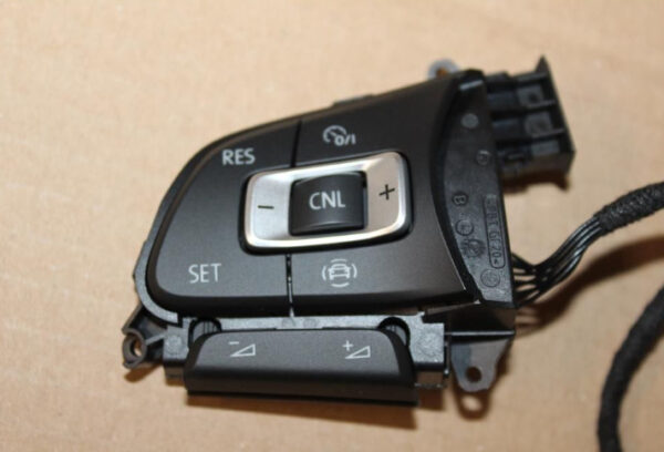 5NA959442AICX - NEW VW TOURAN 5T STEERING WHEEL MULTIFUNCTION SWITCHES 5NA959442AICX ORIGINAL