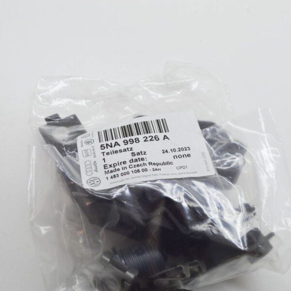 5NA998226A - VW Tiguan AD Front Right Headlamp Housing Repair Kit 5NA998226A NEW GENUINE