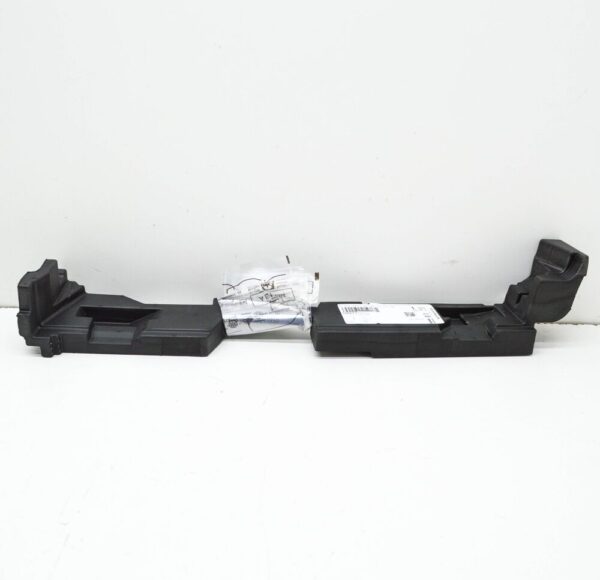 5NN121331A - NEW VOLSWAGEN TIGUAN AD LEFT RADIATOR SEALING RUBBER 5NN121331A ORIGINAL