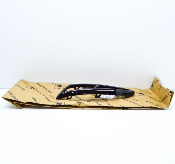 5NN807833D041 - NEW VOLKSWAGEN TIGUAN AD1 REAR LEFT EXHAUST TAILPIPE TRIM 5NN807833D041