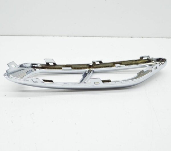 5NN807834C2ZZ - NEW VOLKSWAGEN TIGUAN AD RIGHT REAR EXHAUST TAILPIPE TRIM 5NN807834C2ZZ NW