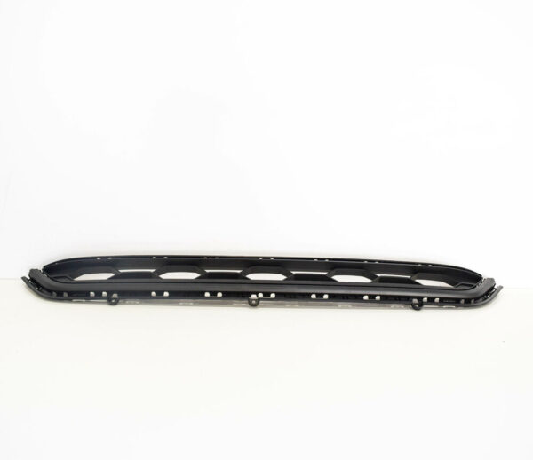 5NN853677E9B9 - NEW VOLKSWAGEN TIGUAN MK2 FRONT BUMPER LOWER CENTER GRILLE 5NN853677E9B9