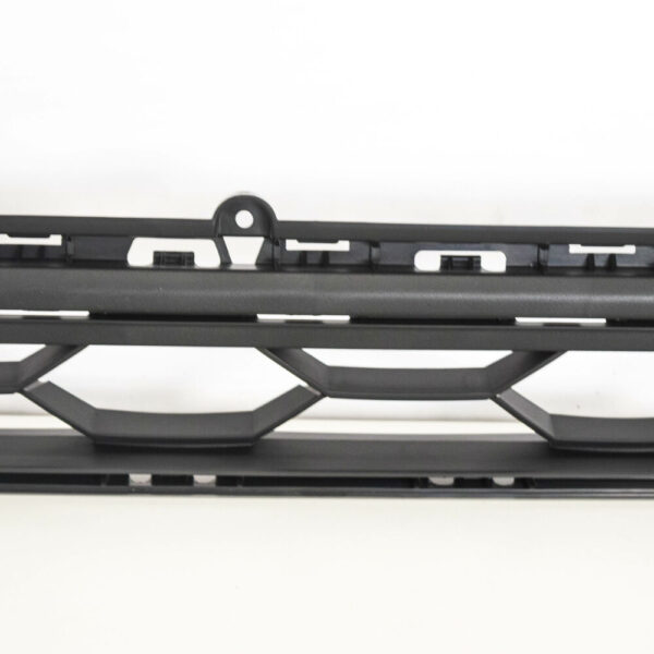 5NN853677E9B9 - NEW VOLKSWAGEN TIGUAN MK2 FRONT BUMPER LOWER CENTER GRILLE 5NN853677E9B9