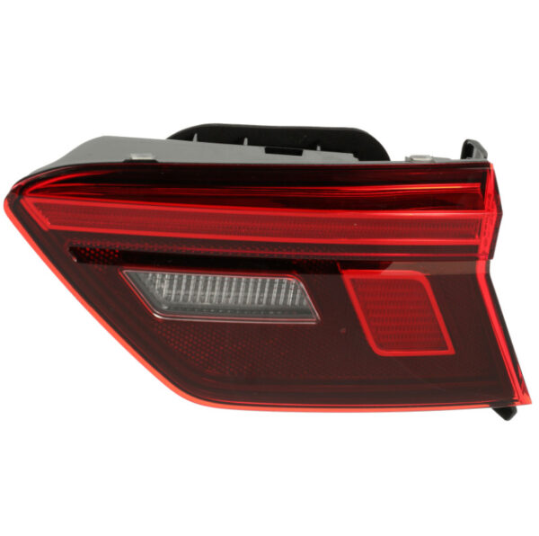 5NN945094 - NEW VW TIGUAN AD1 REAR INNER RIGHT TAILLIGHT 5NN945094 ORIGINAL