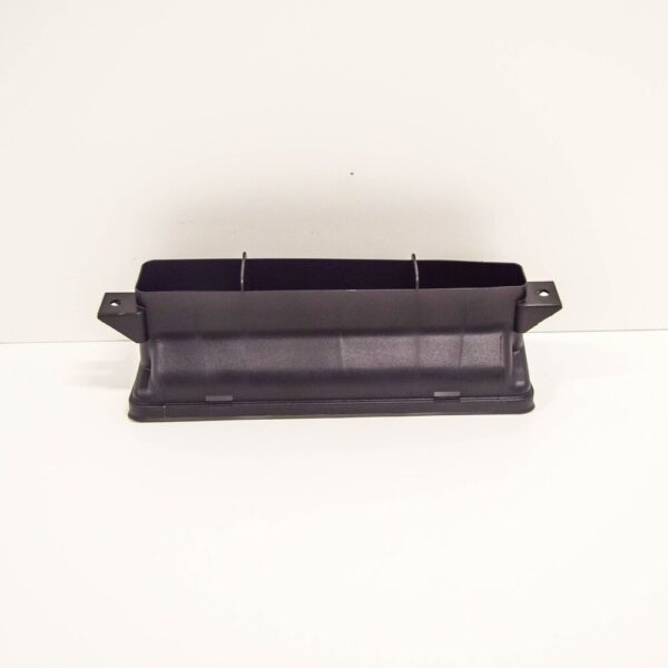 5P08059719B9 - NEW VOLKSWAGEN JETTA MK6 SATIN BLACK AIR GUIDE CHANNEL 5P08059719B9 ORIGINAL