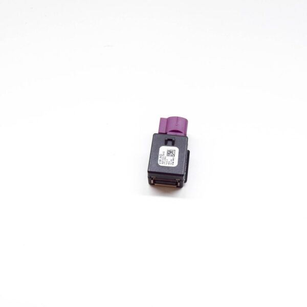 5Q0035726G - VW Transporter VI T6 USB Port 5Q0035726G NEW ORIGINAL
