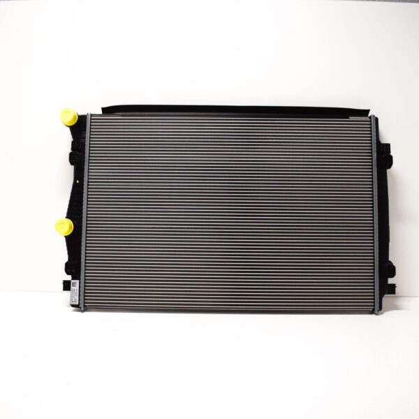 5Q0121251GR - NEW VOLKSWAGEN JETTA A7 ENGINE COOLING RADIATOR 5Q0121251GR ORIGINAL