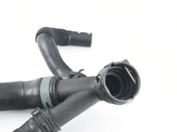 5Q0122101DR - NEW VW SEAT GOLF R32 COOLANT HOSE WITH QUICK CLUTCH 5Q0122101DR