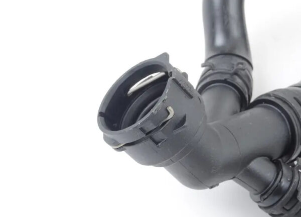 5Q0122101DT - NEW VOLKSWAGEN GOLF 5G MK7 UPPER RADIATOR COOLANT HOSE 5Q0122101DT ORIGINAL
