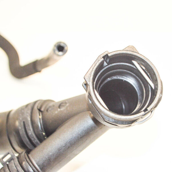 5Q0122101GN - NEW VOLKSWAGEN GOLF MK7 COOLANT RADIATOR PIPE HOSE 5Q0122101GN
