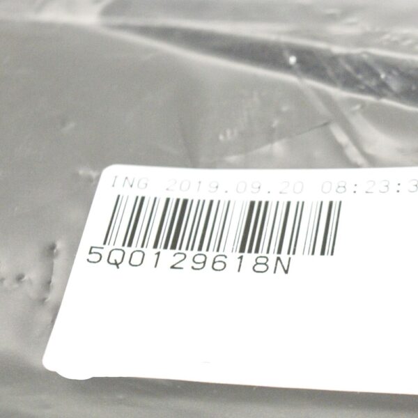 5Q0129618N - NEW VOLKSWAGEN GOLF MK7 INTAKE AIR CHANNEL 5Q0129618N ORIGINAL