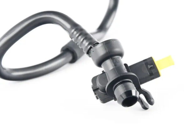 5Q0612041AR - NEW VW ARTEON 3H VACUUM HOSE WITH NON-RETURN VALVE 5Q0612041AR