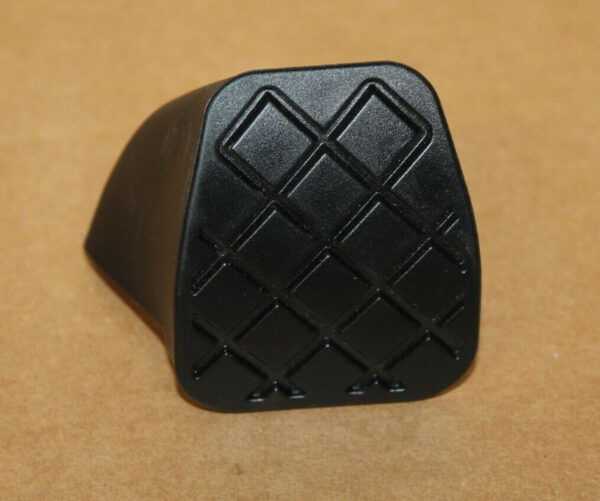 5Q0721173 - NEW VOLKSWAGEN GOLF MK7 BRAKE PEDAL CAP 5Q0721173 ORIGINAL