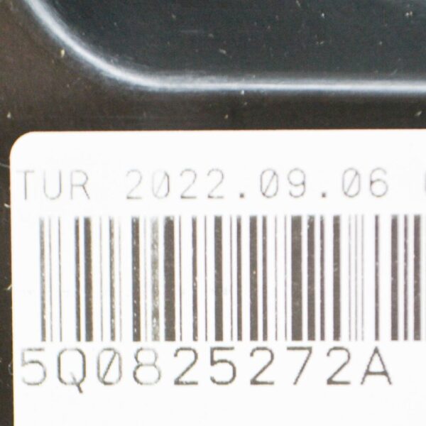 5Q0825272A - VW GOLF MK7 Right Underbody Cover 5Q0825272A NEW GENUINE