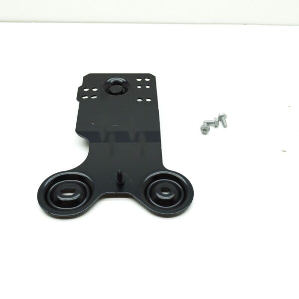 5Q0898595B - NEW VOLKSWAGEN PASSAT B8 3G HEATER BRACKET 5Q0898595B ORIGINAL
