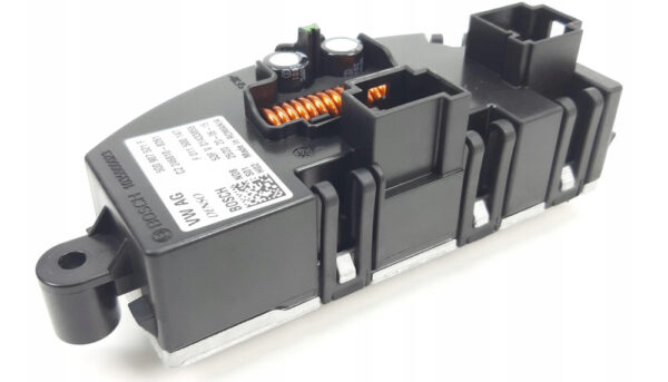 5Q0907521F - Volkswagen Crafter SZ heater blower control 5Q0907521F NEW ORIGINAL