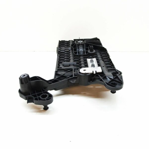 5Q0915331K - NEW VOLKSWAGEN PASSAT B8 3G BATTERY PAD 5Q0915331K 2015