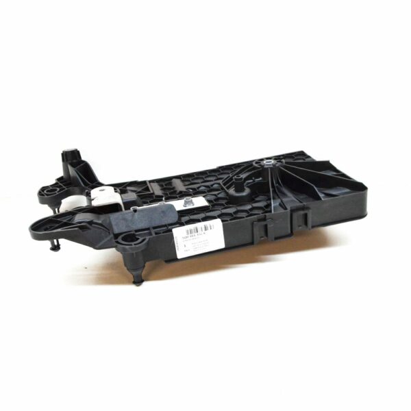 5Q0915331K - NEW VOLKSWAGEN PASSAT B8 3G BATTERY PAD 5Q0915331K 2015