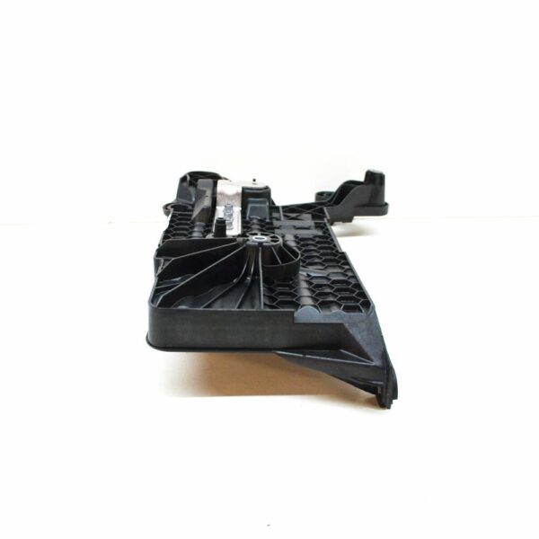 5Q0915331K - NEW VOLKSWAGEN PASSAT B8 3G BATTERY PAD 5Q0915331K 2015