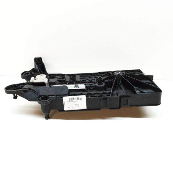 5Q0915331K - NEW VOLKSWAGEN PASSAT B8 3G BATTERY PAD 5Q0915331K 2015