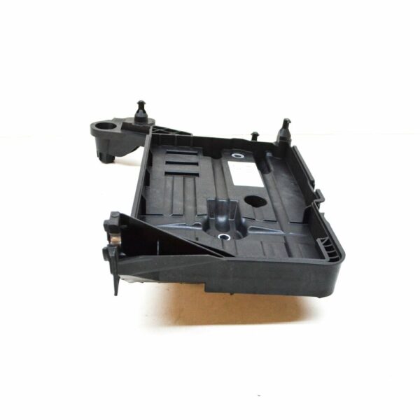 5Q0915331K - NEW VOLKSWAGEN PASSAT B8 3G BATTERY PAD 5Q0915331K 2015