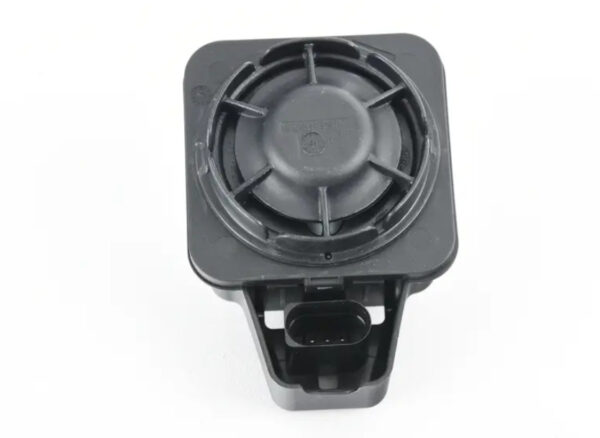 5Q0951605A - VOLKSWAGEN PASSAT B8 theft warning system electronic siren 5Q0951605A NEW