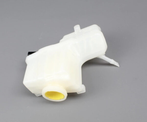 5Q2611301G - NEW VW GOLF VII VARIANT BA5, BV5 BRAKE FLUID TANK 5Q2611301G ORIGINAL