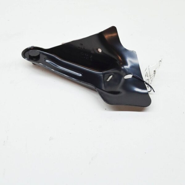 5QA823402A - VW Tiguan AD right filled strut fender skirt holder 5QA823402A GENUINE