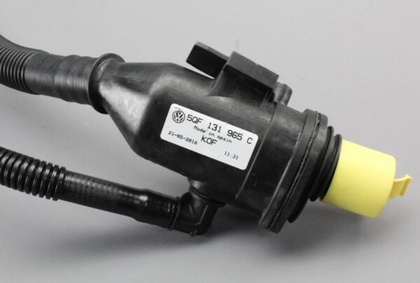5QF131965C - New VW Tiguan AD1 AdBlue Filler Pipe 5QF131965C Genuine