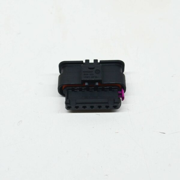 5QF973707A - NEW VOLKSWAGEN T-ROC A11 7 PIN FLAT CONNECTOR HOUSING 5QF973707A ORIGINAL