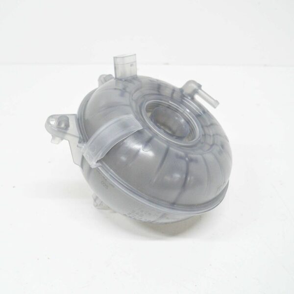 5QM121407C - NEW VOLKSWAGEN JETTA MK7 A7 ENGINE COOLANT TANK 5QM121407C