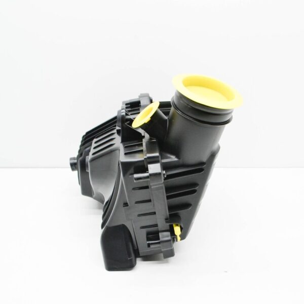 5QM129607C - NEW VOLKSWAGEN JETTA MK7 AIR FILTER BOX 5QM129607C