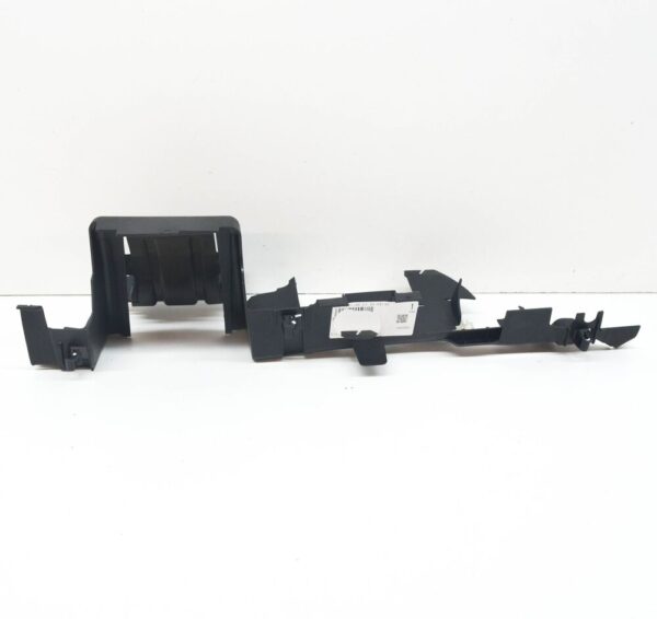 5TA121284E - NEW VOLKSWAGEN TOURAN 5T FRONT RIGHT WIND DEFLECTOR 5TA121284E ORIGINAL