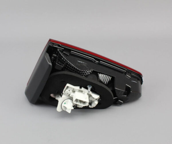 5TA945094E - NEW VW TOURAN 5T1 REAR RIGHT TAILLIGHT 5TA945094E ORIGINAL