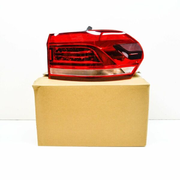 5TA945208A - NEW VOLKSWAGEN TOURAN 5T REAR RIGHT LED TAILLIGHT 5TA945208A ORIGINAL