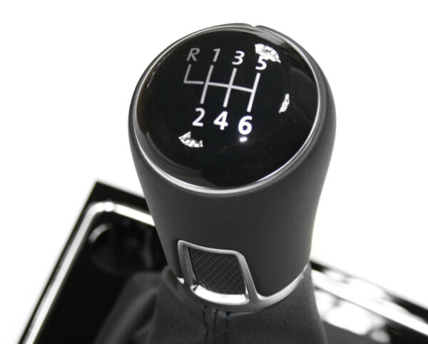 5TB711113AHQJ - NEW VW TOURAN 5T GEAR SHIFTING KNOB WITH TRIM LHD 5TB711113AHQJ ORIGINAL