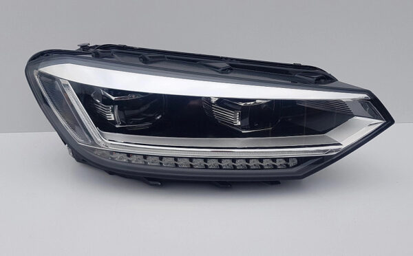 5TB941114A - NEW VW TOURAN 5T FRONT RIGHT HEADLIGHT LHD 5TB941114A ORIGINAL