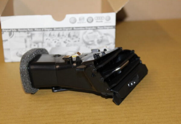 5TC819704ICX - NEW VW TOURAN 5T RIGHT DASHBOARD AIR VENT RHD 5TC819704ICX ORIGINAL