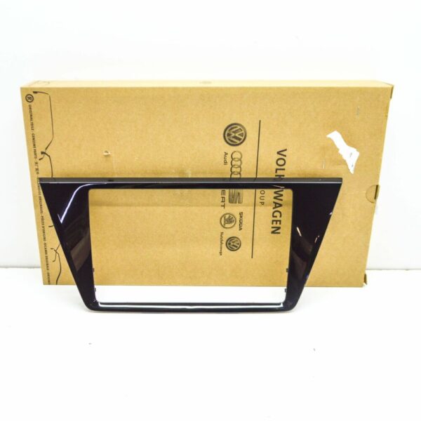 5TC858071FYI2 - NEW VW TOURAN 5T FRONT DASH MUSIC PLAYER CENTER TRIM LHD 5TC858071FYI2