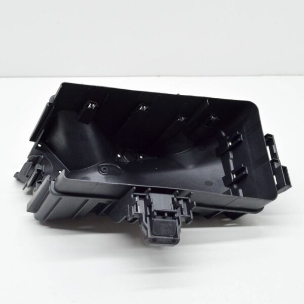 5WA907361A - NEW VW GOLF MK8 CD1 FUSE BOX RELAY COVER HOUSING 5WA907361A