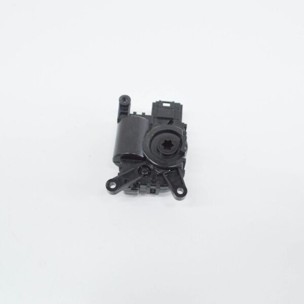5WA907511B - VW TIGUAN AD heating controller servomotor 5WA907511B NEW ORIGINAL