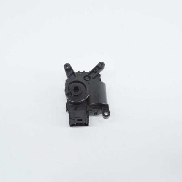 5WA907511B - VW TIGUAN AD heating controller servomotor 5WA907511B NEW ORIGINAL