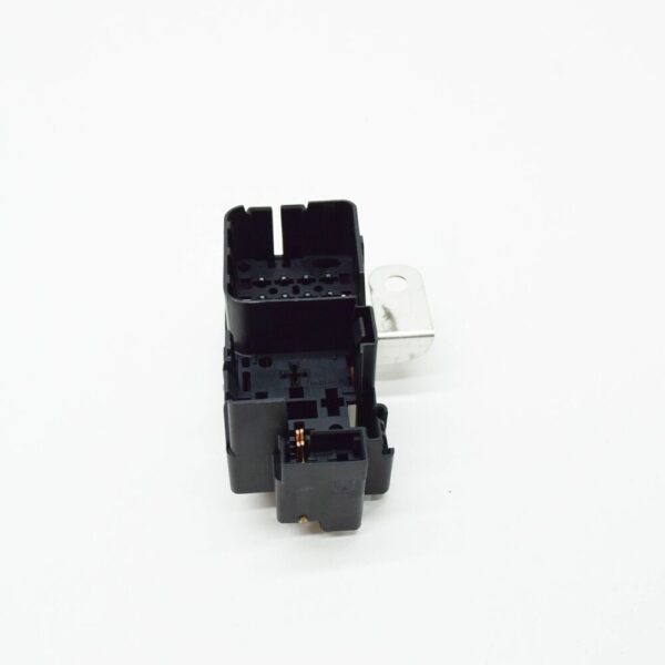 5WA941824B - Volkswagen Caddy SB fuse relay plate 5WA941824B NEW ORIGINAL