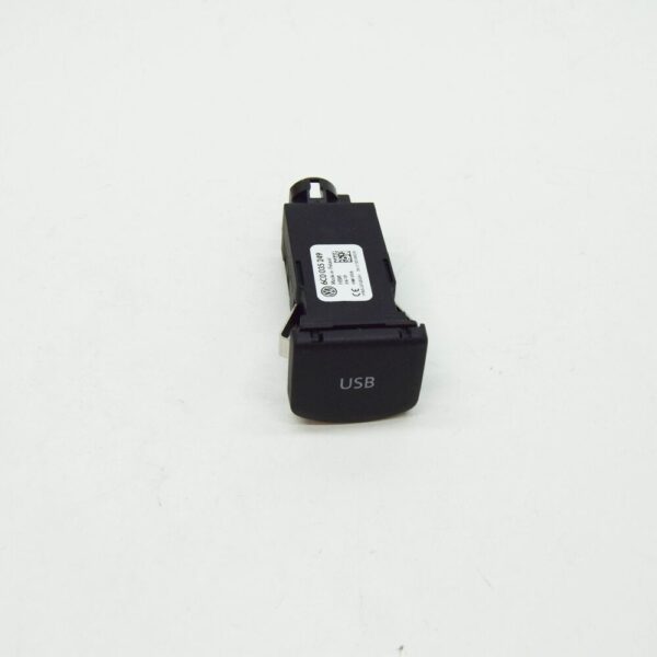 6C0035249 - NEW VW TRANSPORTER VI T6 USB SOCKET WITH COVER 6C0035249 ORIGINAL