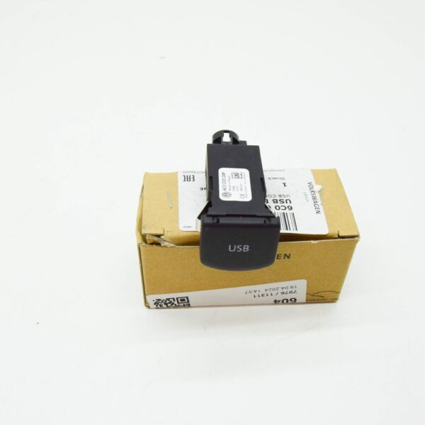 6C0035249 - NEW VW TRANSPORTER VI T6 USB SOCKET WITH COVER 6C0035249 ORIGINAL